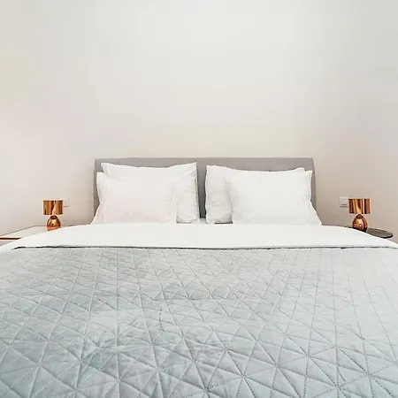 דירה Incredibly Cozy And Spacious With Terrace And Ac *