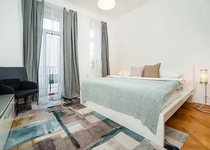Incredibly Cozy And Spacious With Terrace And Ac * Prága