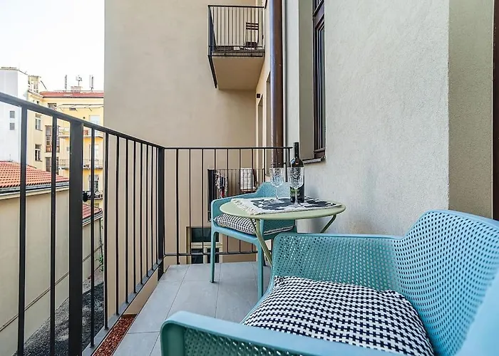 Incredibly Cozy And Spacious With Terrace And Ac Prága