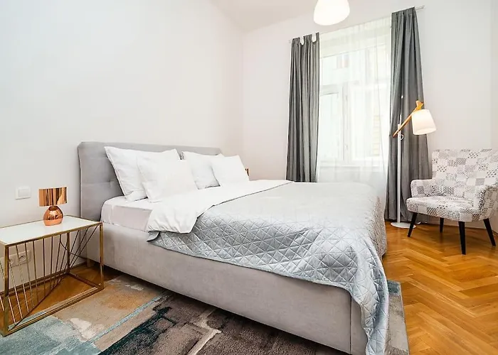 Incredibly Cozy And Spacious With Terrace And Ac * Prága