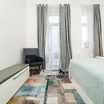 Appartement Incredibly Cozy And Spacious With Terrace And Ac Praag