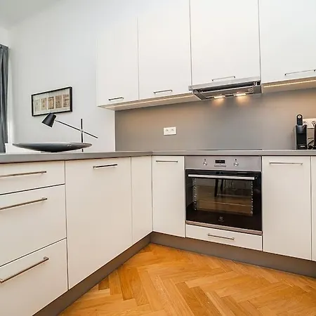 Incredibly Cozy And Spacious With Terrace And Ac Lejlighed *