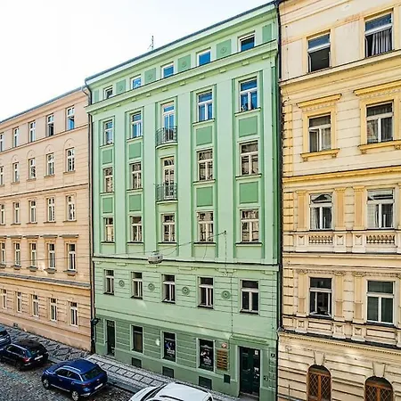 Incredibly Cozy And Spacious Apt With Terrace And Ac *