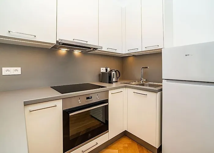 Incredibly Cozy And Spacious With Terrace And Ac Apartmán *